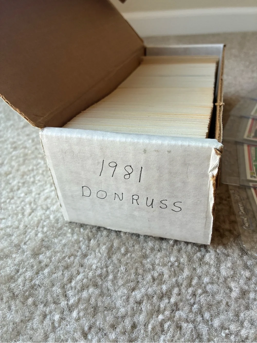 Vintage Baseball Card Lot - 1981 Donruss Complete Set-Raines RC
